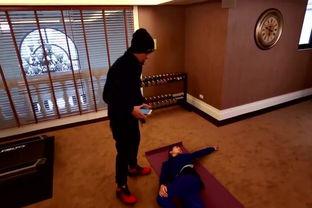 成人压腿 痛苦视频,成人压腿痛苦瞬间揭秘-第1张图片-草莓福利影院