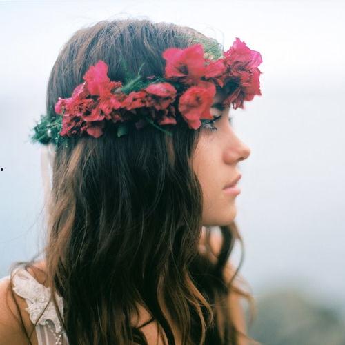 成人简易花环头饰制作视频,简易花环头饰制作教程-第1张图片-草莓福利影院