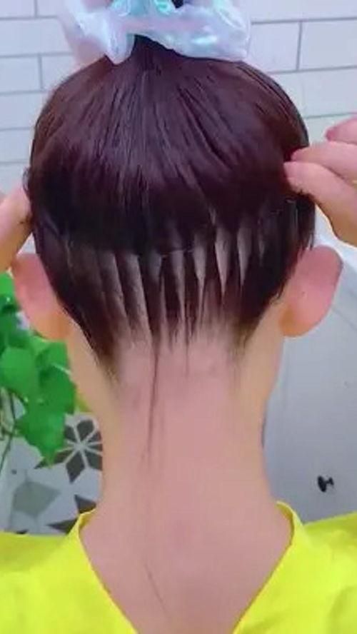 成人碎发发夹视频-第3张图片-草莓福利影院