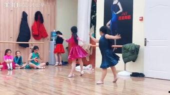 成人惊艳独舞视频,一场视觉与情感的盛宴-第2张图片-草莓福利影院