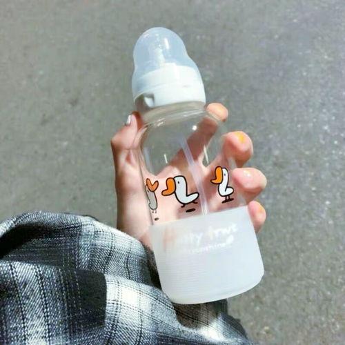 水杯搞怪成人杯子视频,水杯变魔术！搞笑成人杯子视频大揭秘-第3张图片-草莓福利影院