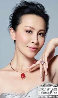 成人女明星裸体图片视频,揭秘成人女明星裸照视频背后的真相-第2张图片-草莓福利影院