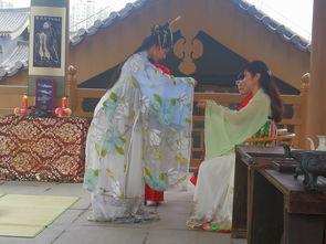 古代女人成人礼视频,穿越时空的青春蜕变-第2张图片-草莓福利影院