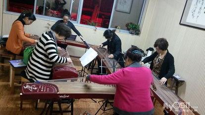 成人兴趣用品照片视频,照片与视频中的私密世界揭秘-第1张图片-草莓福利影院