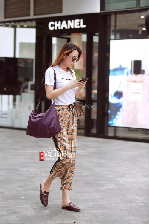 成人女孩时尚穿搭视频,时尚达人教你打造成人女孩潮流穿搭秘籍-第1张图片-草莓视频分享平台