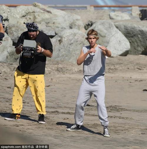 拳击训练视频成人动作,成人实战动作解析与技巧展示-第1张图片-草莓视频分享平台