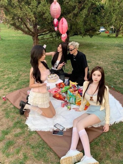 野餐成人摄影视频网站-第2张图片-草莓视频分享平台